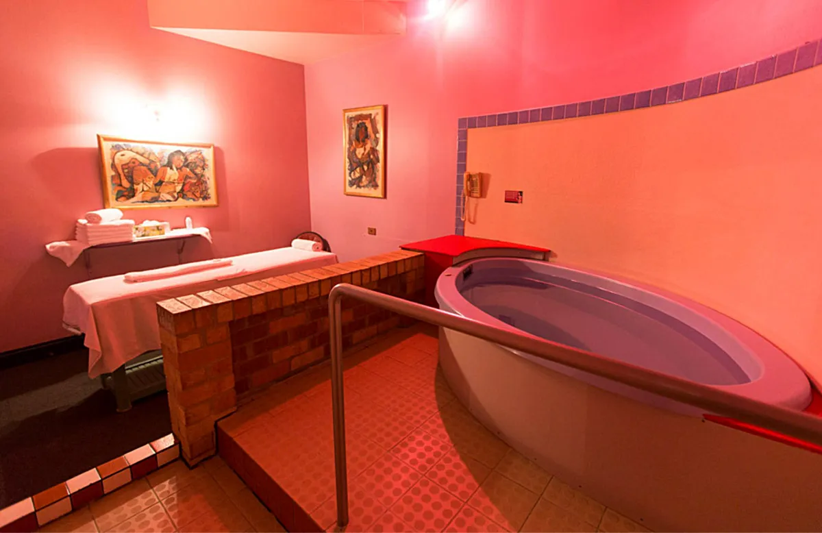 Private spa and massage room at Kings Court Massage in Glebe, Sydney